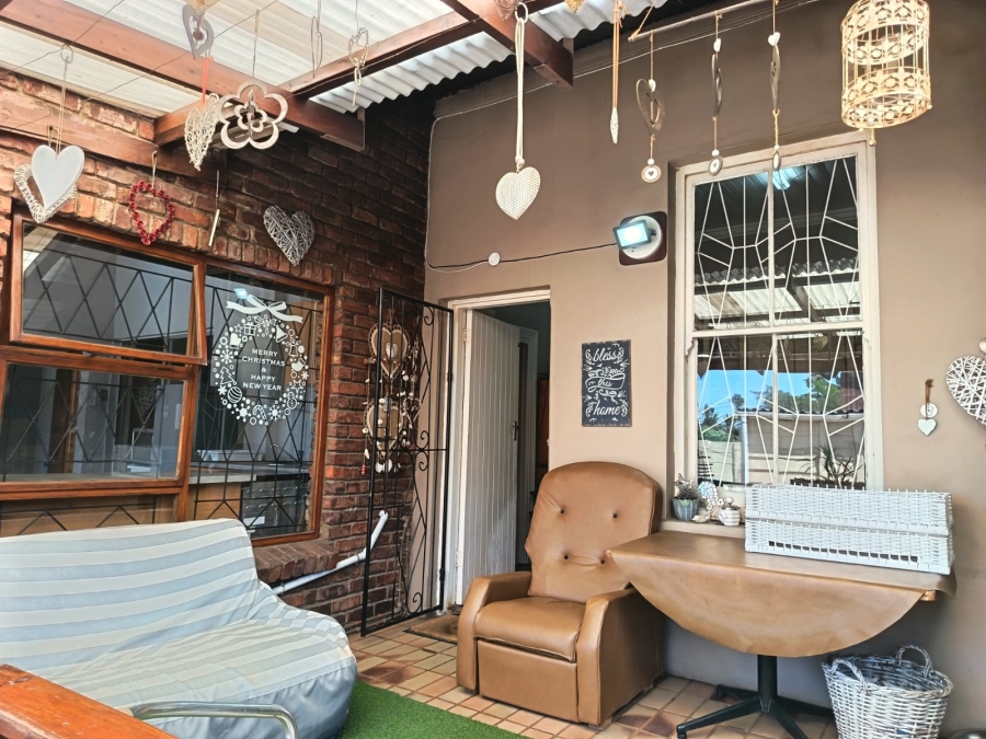 5 Bedroom Property for Sale in College Hill Eastern Cape